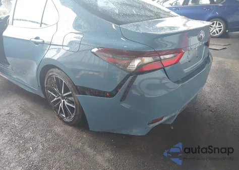 2024 Toyota Camry Se z USA, uszkodzony, nr VIN 4T1G11AK4RU211270